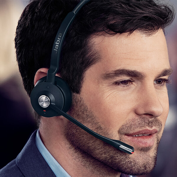 Bleiben Sie mobil. Das Jabra Engage 65 ist das ideale Headset für Nutzer, die beim Telefonieren mobil bleiben möchten.
